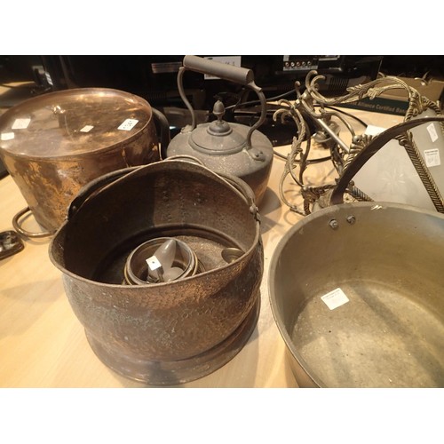 1341 - Copper and brass pots, pans etc. Not available for in-house P&P, contact Paul O'Hea at Mailboxes on ... 