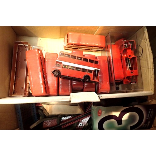 1419A - Box of mixed toy bus bodies and Marklin construction items. Not available for in-house P&P, contact ... 