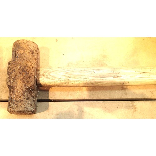 1592A - Large sledge hammer. Not available for in-house P&P, contact Paul O'Hea at Mailboxes on 01925 659133