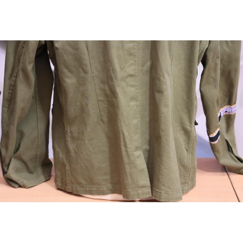 3091 - German WWII re-enactment Afrika Korps DAK olive green tunic, with cuff title, collar tabs and epaule... 