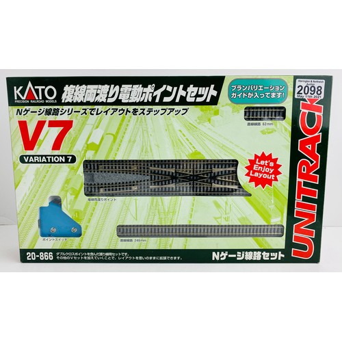 2098 - Kato V7 Track Pack - N Gauge - Contents Appear As New  P&P Group 1 (£14+VAT for the first lot and £1... 