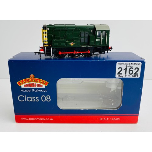 2162 - Bachmann 32-116A Class 08 BR Green - Some minor detail parts damaged/missing - lacking detail pack/i... 