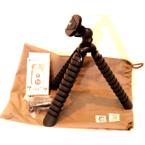 1079 - New old stock camera phone tripod with remote control. P&P Group 1 (£14+VAT for the first lot and £1... 