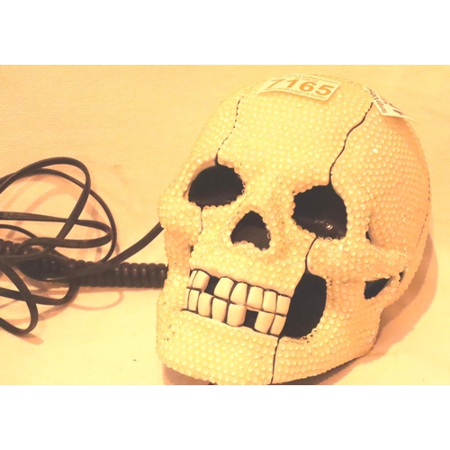 1095 - Working skull telephone, eyes light up when ringing. P&P Group 1 (£14+VAT for the first lot and £1+V... 