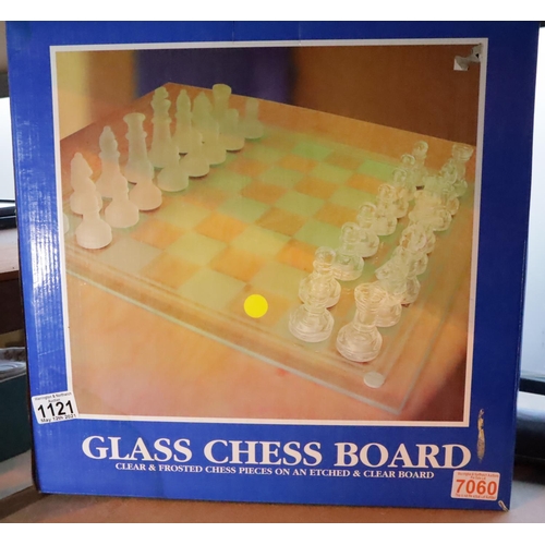 1121 - Boxed chess set with clear and frosted glass chess pieces. Not available for in-house P&P, contact P... 