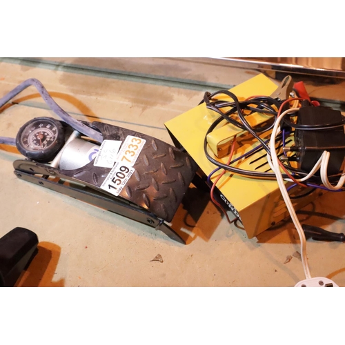 1509 - 3 amp battery charger and foot pump. Not available for in-house P&P, contact Paul O'Hea at Mailboxes... 