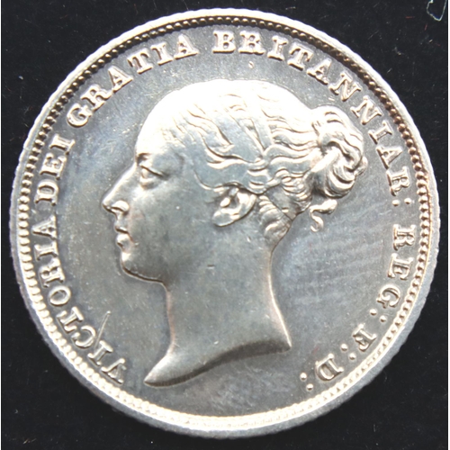 3100 - 1838 - Silver Sixpence of Queen Victoria. P&P Group 1 (£14+VAT for the first lot and £1+VAT for subs... 