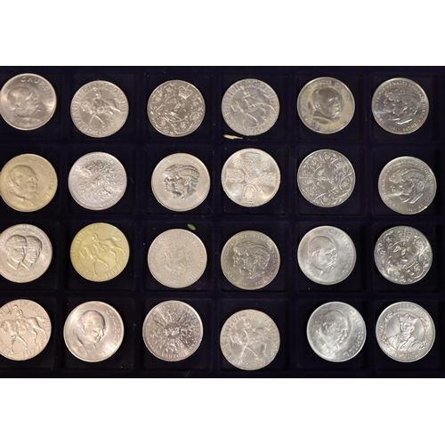 3102 - Collection of world coins and UK Crowns in Aluminium Case. P&P Group 1 (£14+VAT for the first lot an... 