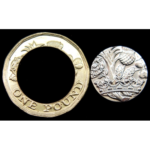 3105 - 2016 - Minting error 1 pound coin - Centre component loose. P&P Group 1 (£14+VAT for the first lot a... 