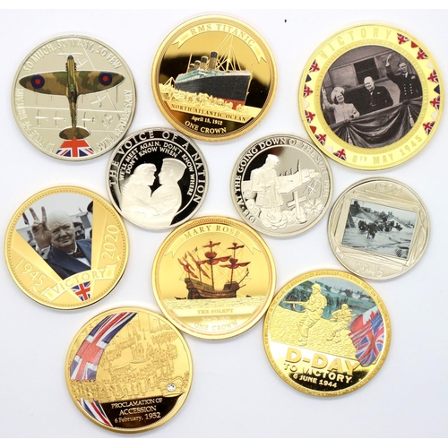 3154 - Collection of gold plated commemorative proof coins including Titanic, Battle of Britain etc. P&P Gr... 