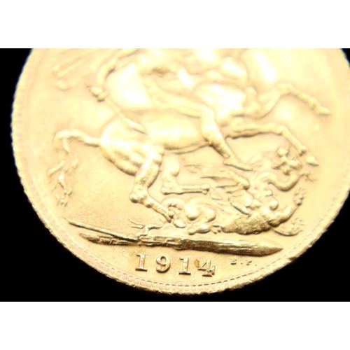 3200 - George V 1914 full sovereign, London mint, 8.0g. P&P Group 1 (£14+VAT for the first lot and £1+VAT f... 