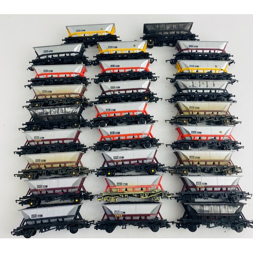 2200 - 26x Hornby OO Gauge HAA MGR Wagons with Coal Loads Fitted all Unboxed  - P&P Group 3 (£25+VAT for th... 