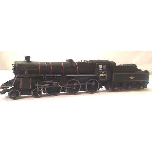 2236 - Bachmann class 4 BR Black, Late Crest 75073 in excellent condition, unboxed. P&P Group 1 (£14+VAT fo... 