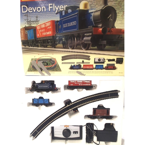 2248 - Hornby R1121 Devon Flyer train set. All complete but missing track mat and paperwork. P&P Group 1 (£... 