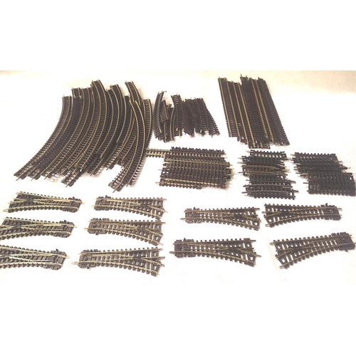 2301 - N gauge track and points, mostly Peco includes 10x points and seventy pieces of track, mostly in ver... 