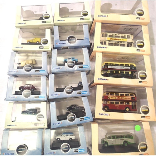 2309 - Seventeen assorted Oxford diecast N gauge vehicles; buses, cars, vans etc. P&P Group 1 (£14+VAT for ... 