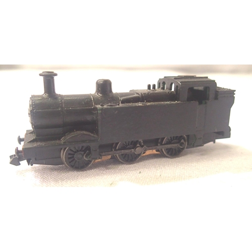 2330 - Farish N gauge 0.6.0 tank, black, overpainted, no decals or numbers etc. P&P Group 1 (£14+VAT for th... 