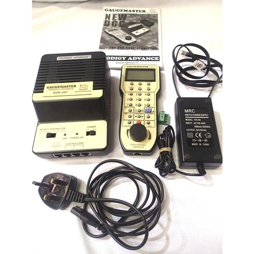 2279 - Gaugemaster Prodigy Advance controller base unit, handset, power supply, instructions etc. boxed. P&... 