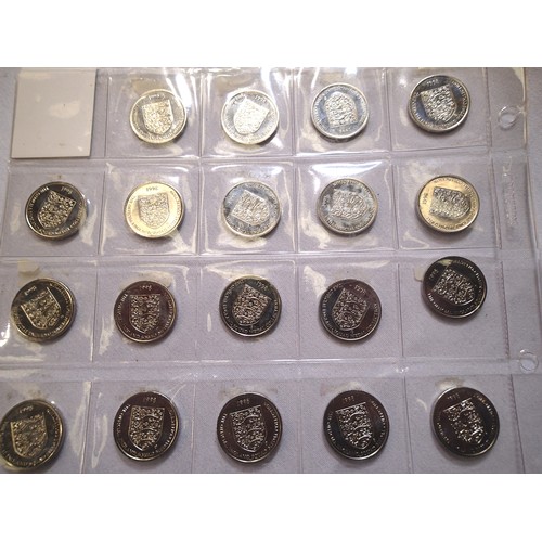 3160 - Complete set of England 1998 coins. P&P Group 1 (£14+VAT for the first lot and £1+VAT for subsequent... 