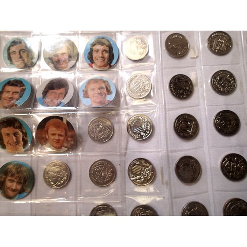 3177 - Complete set of FA Cup teams 1972 with Esso Fuel football tokens. P&P Group 1 (£14+VAT for the first... 