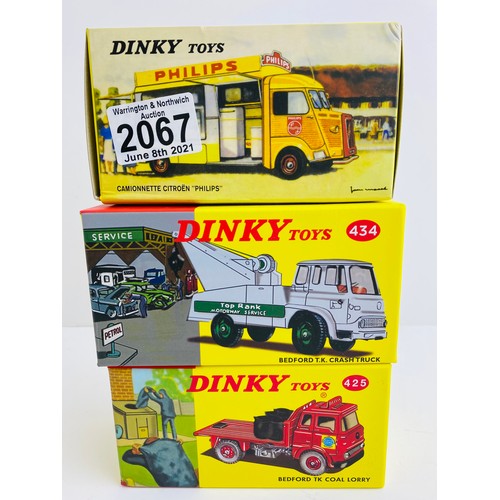 2067 - 3x Dinky / Atlas Edition Assorted Die Cast Boxed - P&P Group 1 (£14+VAT for the first lot and £1+VAT... 