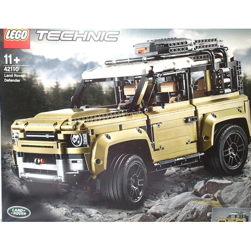 2414 - Lego 42110 Technic Land Rover Defender. P&P Group 3 (£25+VAT for the first lot and £5+VAT for subseq... 