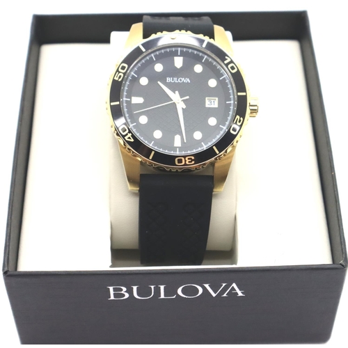 94 - Gents Bulova calendar wristwatch. P&P Group 1 (£14+VAT for the first lot and £1+VAT for subsequent l... 