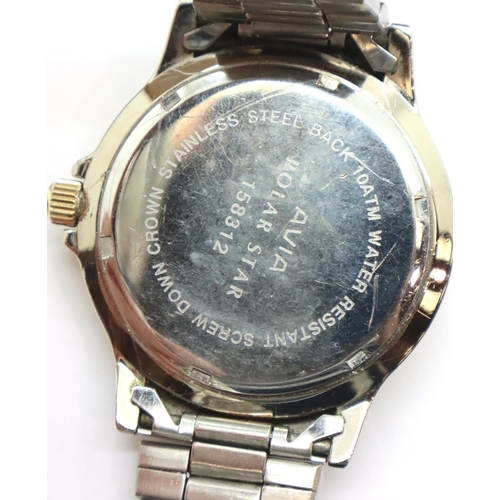 96 - Gents Avia wristwatch, D: 3 cm. P&P Group 1 (£14+VAT for the first lot and £1+VAT for subsequent lot... 