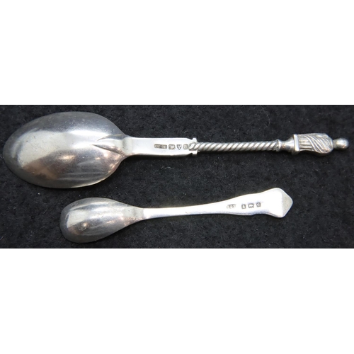 127 - Two silver spoons, 17g. P&P Group 1 (£14+VAT for the first lot and £1+VAT for subsequent lots)