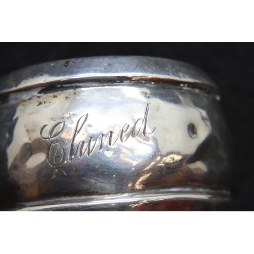 128 - Two silver napkin rings, 43g. P&P Group 1 (£14+VAT for the first lot and £1+VAT for subsequent lots)