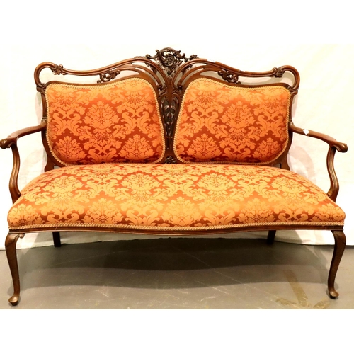 553 - Victorian walnut framed salon suite comprising a two-seat settee, two elbow chairs and two further c... 