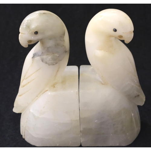 153 - Pair of white stone hand carved parrot bookends, H: 12 cm. P&P Group 2 (£18+VAT for the first lot an... 