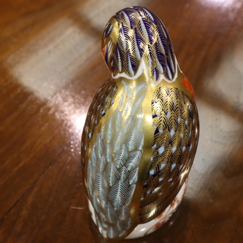 227 - Royal Crown Derby Kingfisher lacking stopper. P&P Group 1 (£14+VAT for the first lot and £1+VAT for ... 