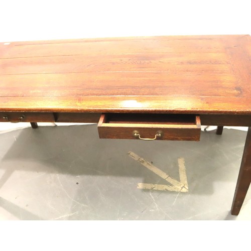 565 - Heavy 20th century oak dining table, 180 x 86 x 75 cm H. Not available for in-house P&P, contact Pau... 