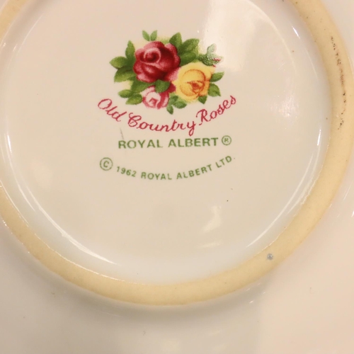 251 - Large Royal Albert Old Country Roses oven dish. Not available for in-house P&P, contact Paul O'Hea a... 