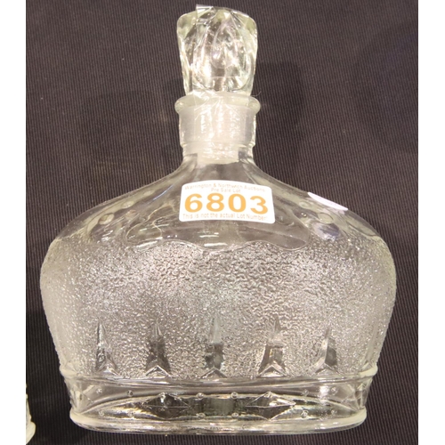 294 - Pair of glass crown decanters, H: 19 cm. P&P Group 3 (£25+VAT for the first lot and £5+VAT for subse... 