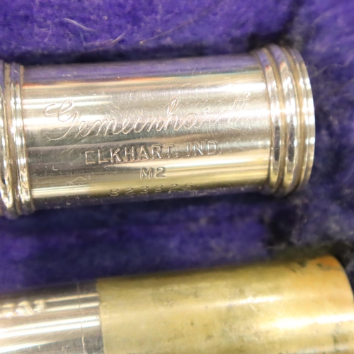 323 - Elkhart cased Gemeinhardt flute. P&P Group 2 (£18+VAT for the first lot and £3+VAT for subsequent lo... 