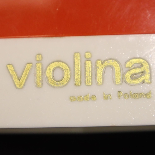 324 - Boxed Violina musical flute. P&P Group 2 (£18+VAT for the first lot and £3+VAT for subsequent lots)