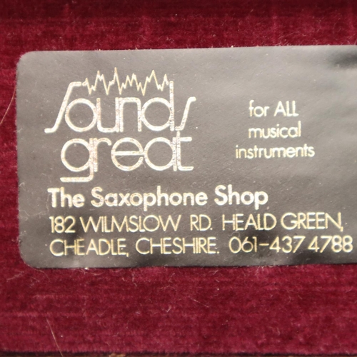 325 - Boxed Rudall Carte flute. P&P Group 2 (£18+VAT for the first lot and £3+VAT for subsequent lots)