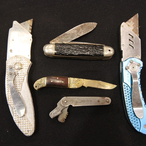 373 - Collection of folding knives. P&P Group 2 (£18+VAT for the first lot and £3+VAT for subsequent lots)