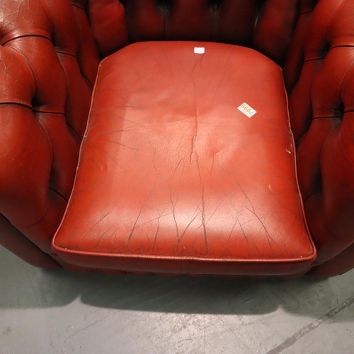 548 - Red leather button back Chesterfield club chair, 105 x 90 x 70 cm H. Not available for in-house P&P,... 