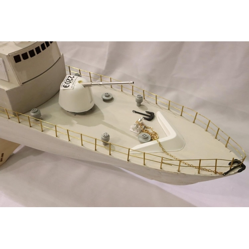 2209 - New Maquettes 1:40 scale kit built model of Voette Lance Missiles (VLM) boat, static model, requires... 