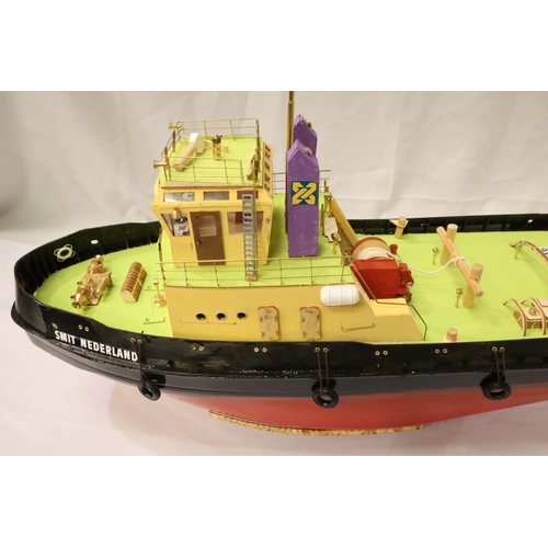 2216 - Smit Nederland static model kit built tug boat, plastic hull, L: 80 cm. Not available for in-house P... 