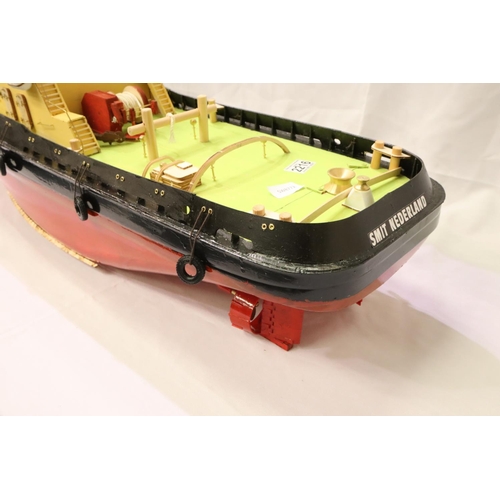 2216 - Smit Nederland static model kit built tug boat, plastic hull, L: 80 cm. Not available for in-house P... 