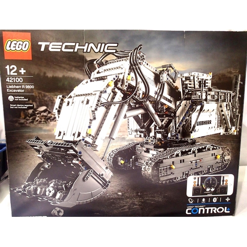2206 - Lego 42100 Technic Liebherr R9800 Excavator. P&P Group 3 (£25+VAT for the first lot and £5+VAT for s... 