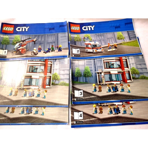 2231 - Lego 602014 City Hospital, unboxed. P&P Group 2 (£18+VAT for the first lot and £3+VAT for subsequent... 