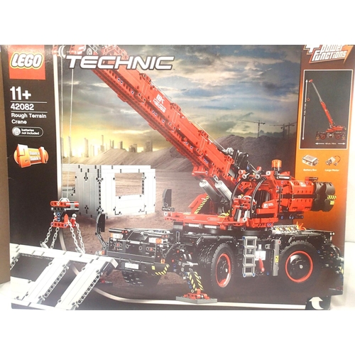 2253 - Lego 42082 Technic Rough Terrain Crane. P&P Group 3 (£25+VAT for the first lot and £5+VAT for subseq... 