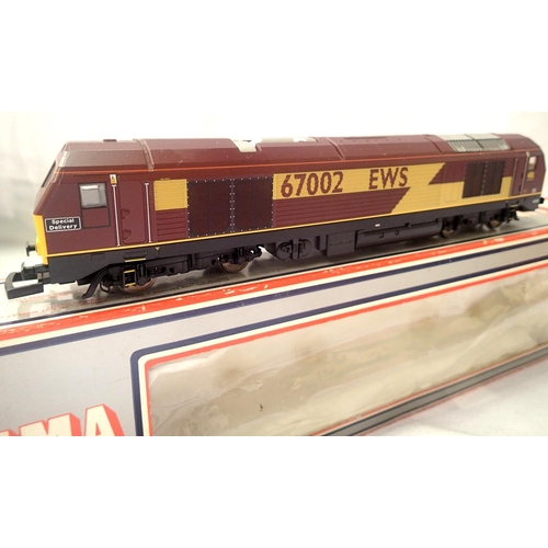 2272 - Lima Class 67 Special Delivery EWS 67002 in excellent condition, wrong/poor box. P&P Group 1 (£14+VA... 