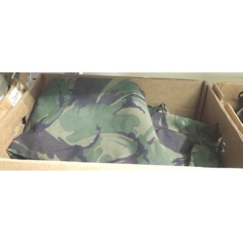 3083 - Nine pairs of British Army Gortex waterproof trousers. Not available for in-house P&P, contact Paul ... 