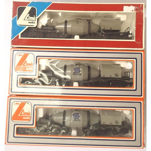 2336 - Three Lima OO scale bogie steel flask wagons. P&P Group 1 (£14+VAT for the first lot and £1+VAT for ... 